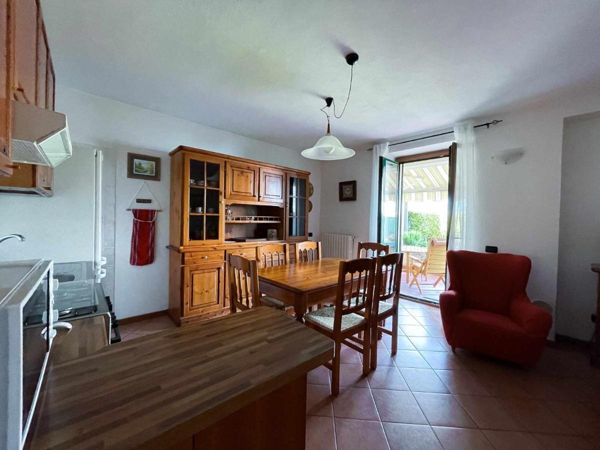 La Gioiosa Apartment With Garden Terrace Civenna Exteriör bild