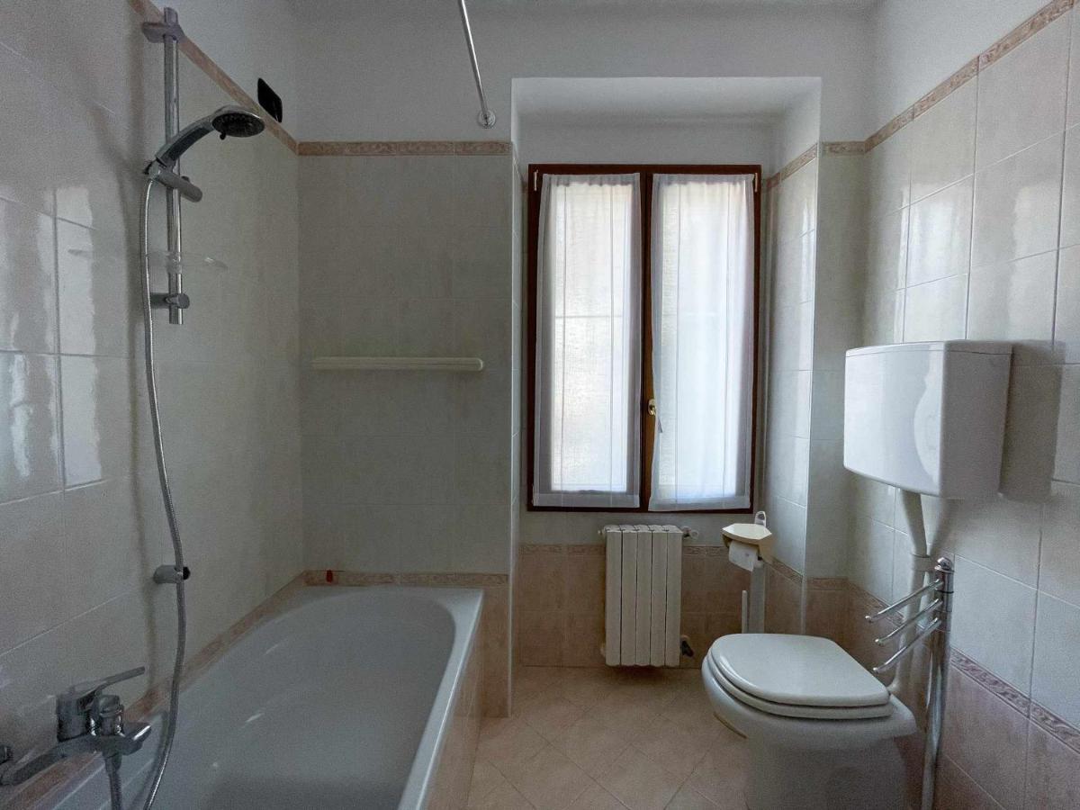 La Gioiosa Apartment With Garden Terrace Civenna Exteriör bild