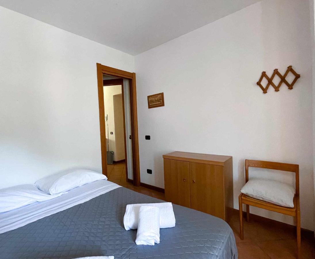 La Gioiosa Apartment With Garden Terrace Civenna Exteriör bild